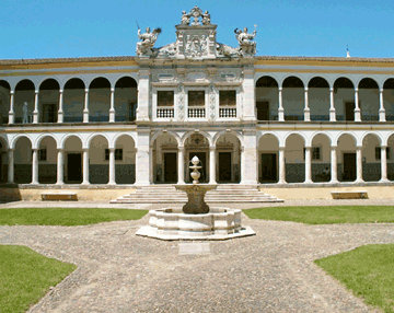 Universidade de Évora debate investigação e ensino no turismo