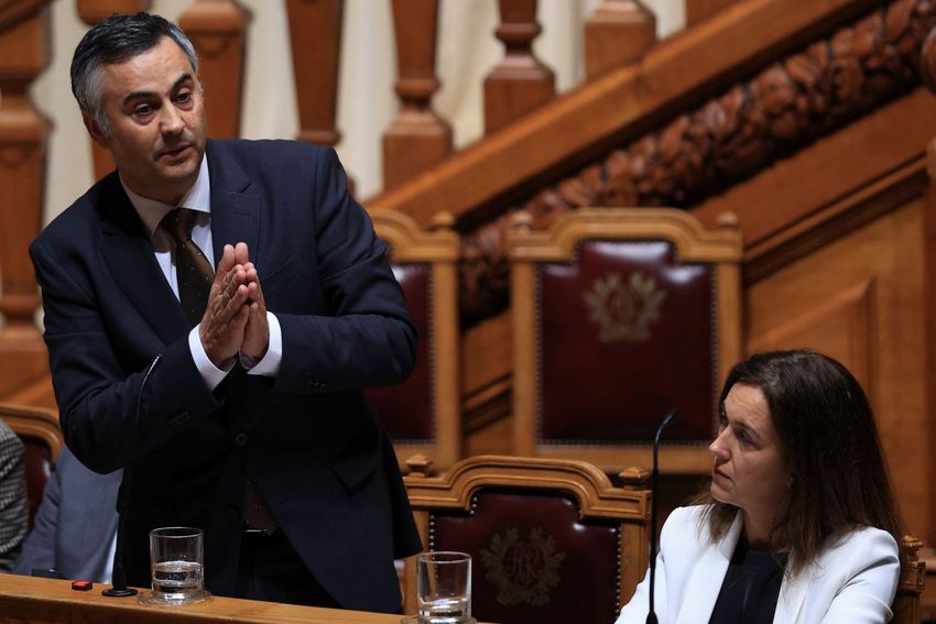 Ministro da Educação admite “pressão” sobre autarquias nas refeições