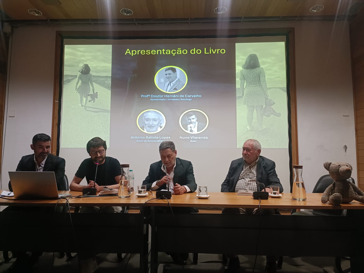 Mestre pela Universidade de Évora apresenta livro "Filhos do (Des)Amor"