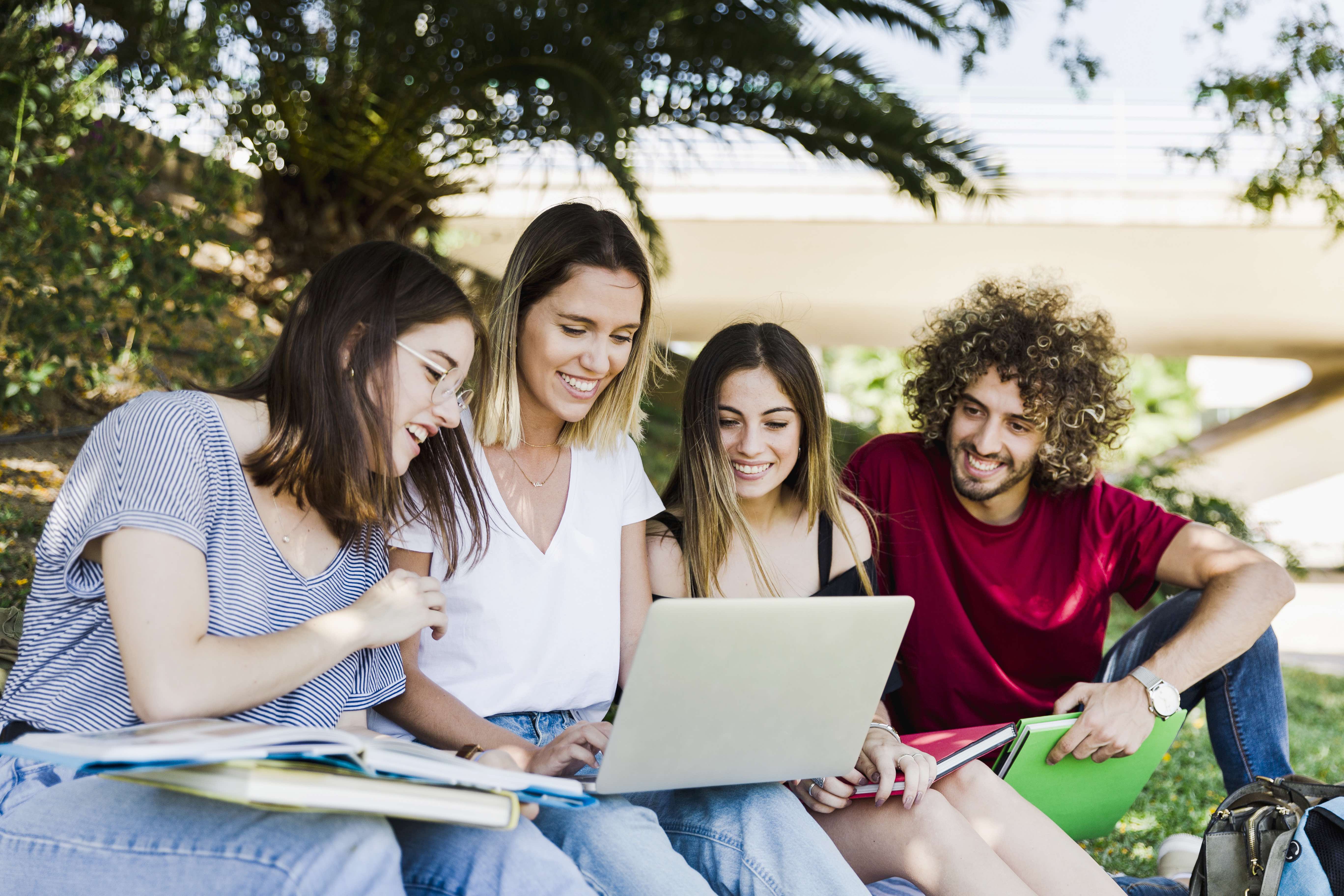 Ensino Superior com mais vagas: médias de entradas e cursos disponíveis