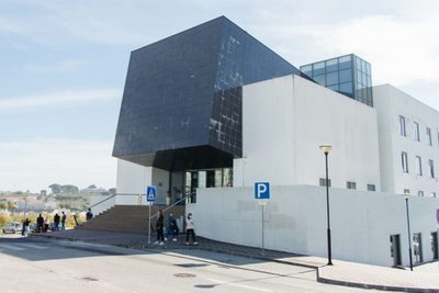 Novo centro de simulação clínica prepara alunos de Leiria para a emergência