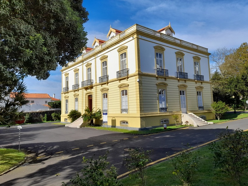 Universidade dos Açores abre concurso para bolsas de investigação para doutoramento