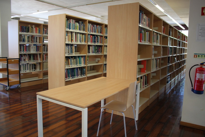 IPCB: Biblioteca Central ganha novos equipamentos