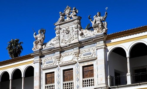 Escola de Saúde assinala dia