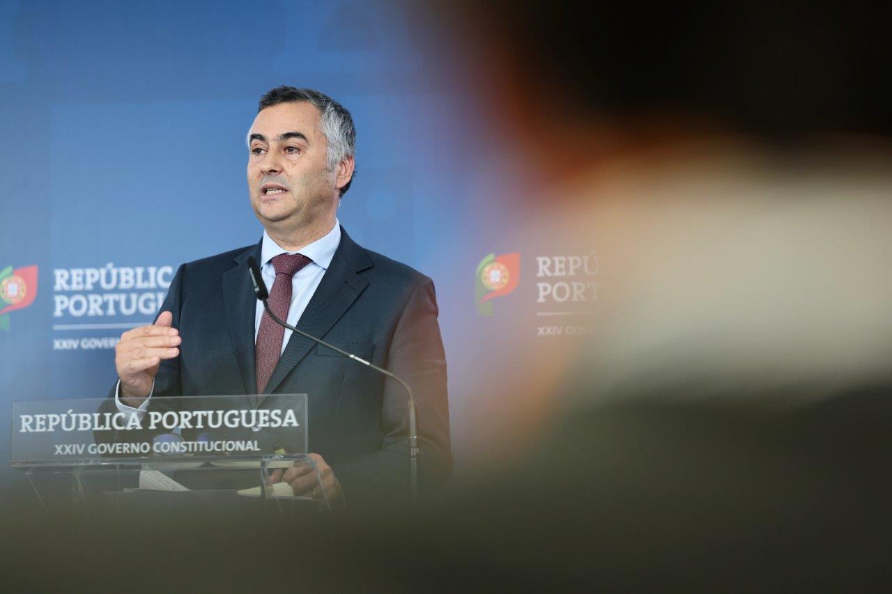 Ministro disponível para acolher propostas dos partidos para a revisão do RJIES 