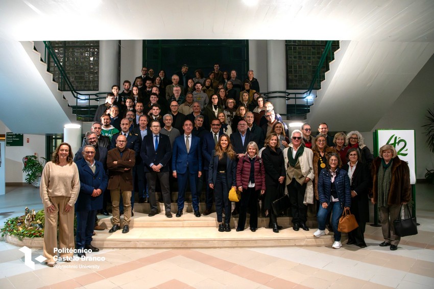 ESA do IPCB sopra 42 velas