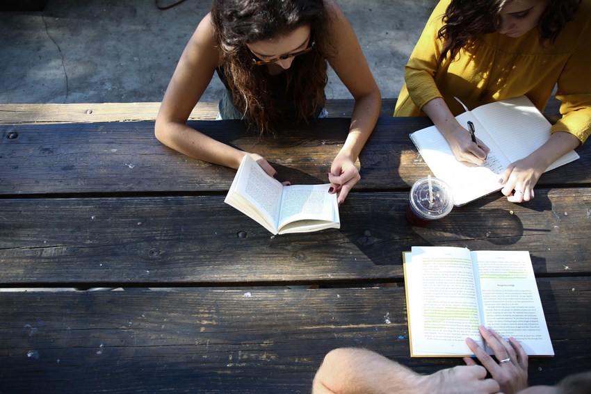 Alunos deslocados vão receber até 120 euros a mais de complemento de alojamento