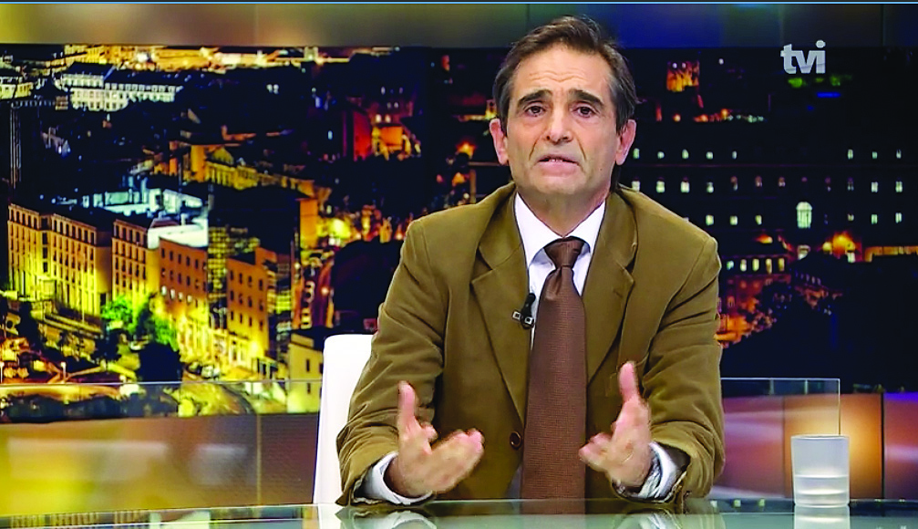 «As mutações do vírus podem tornar mais difícil a imunidade de grupo»