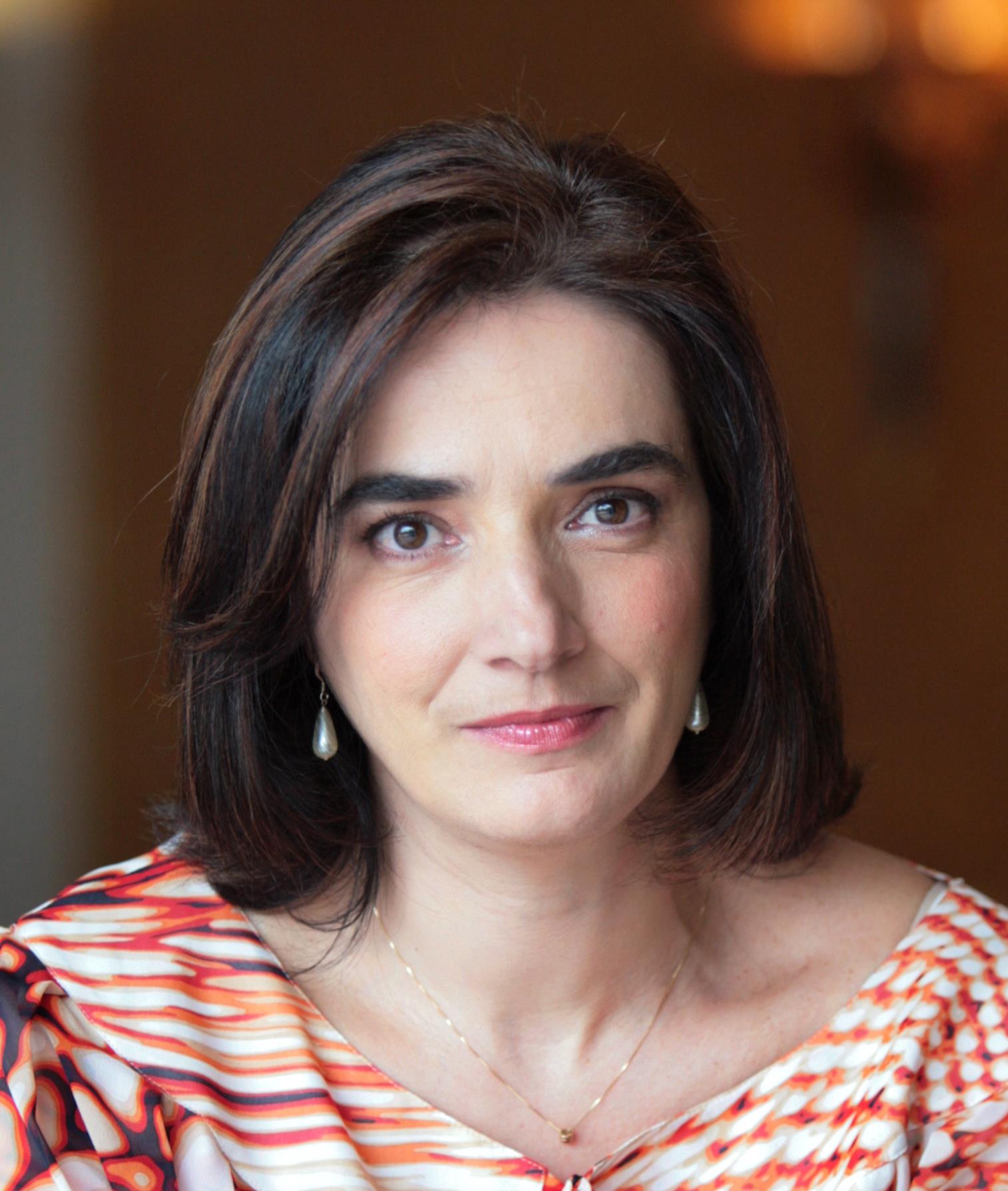 Elvira Fortunato distinguida