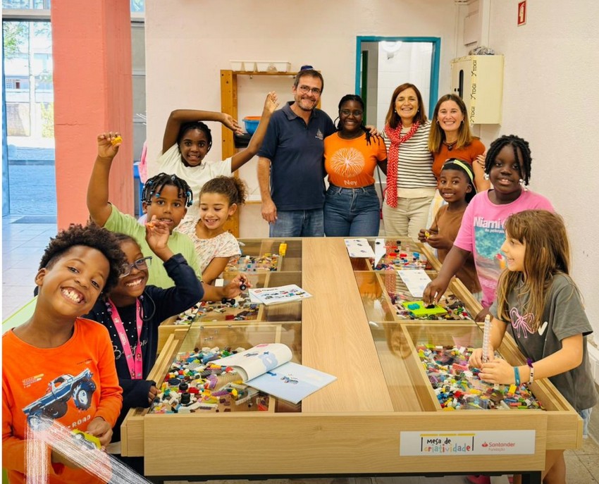 Centro Padre Amadeu Pinto: Mesa da Criatividade entre aos mais novos