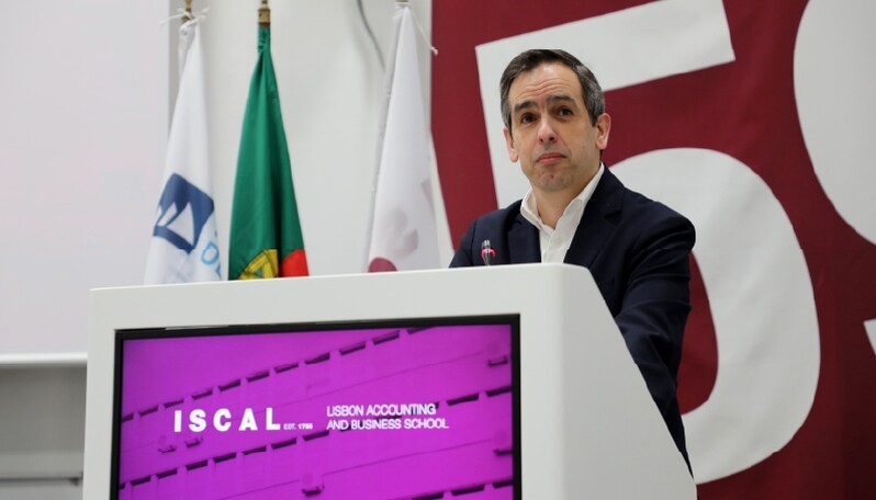 Pedro Pinheiro reeleito presidente do ISCAL