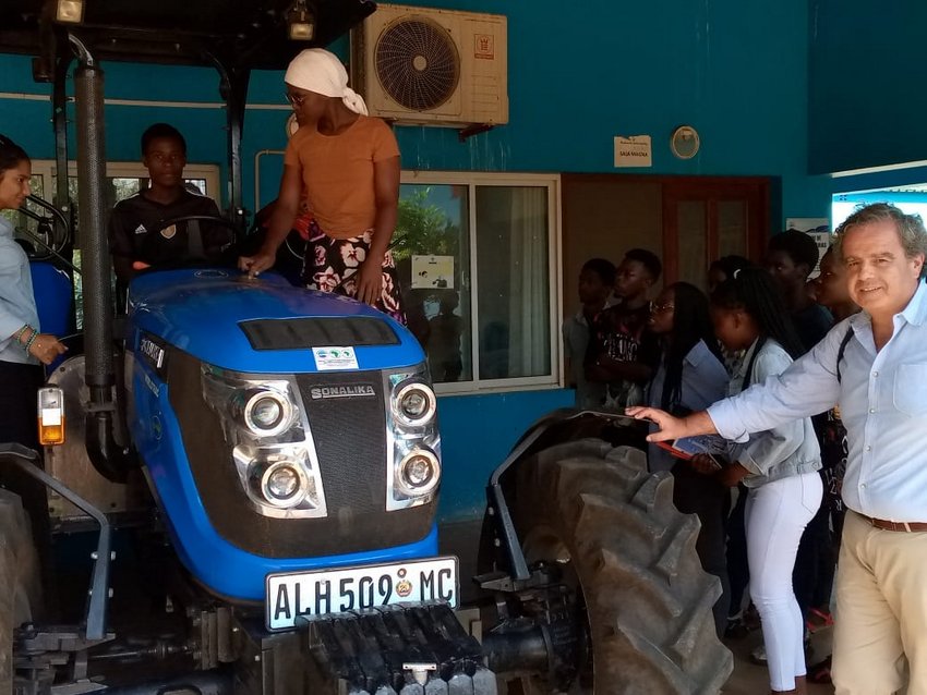 Lúrio visita projeto agrário