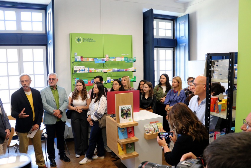 Laboratório de farmácia abre na U. Évora