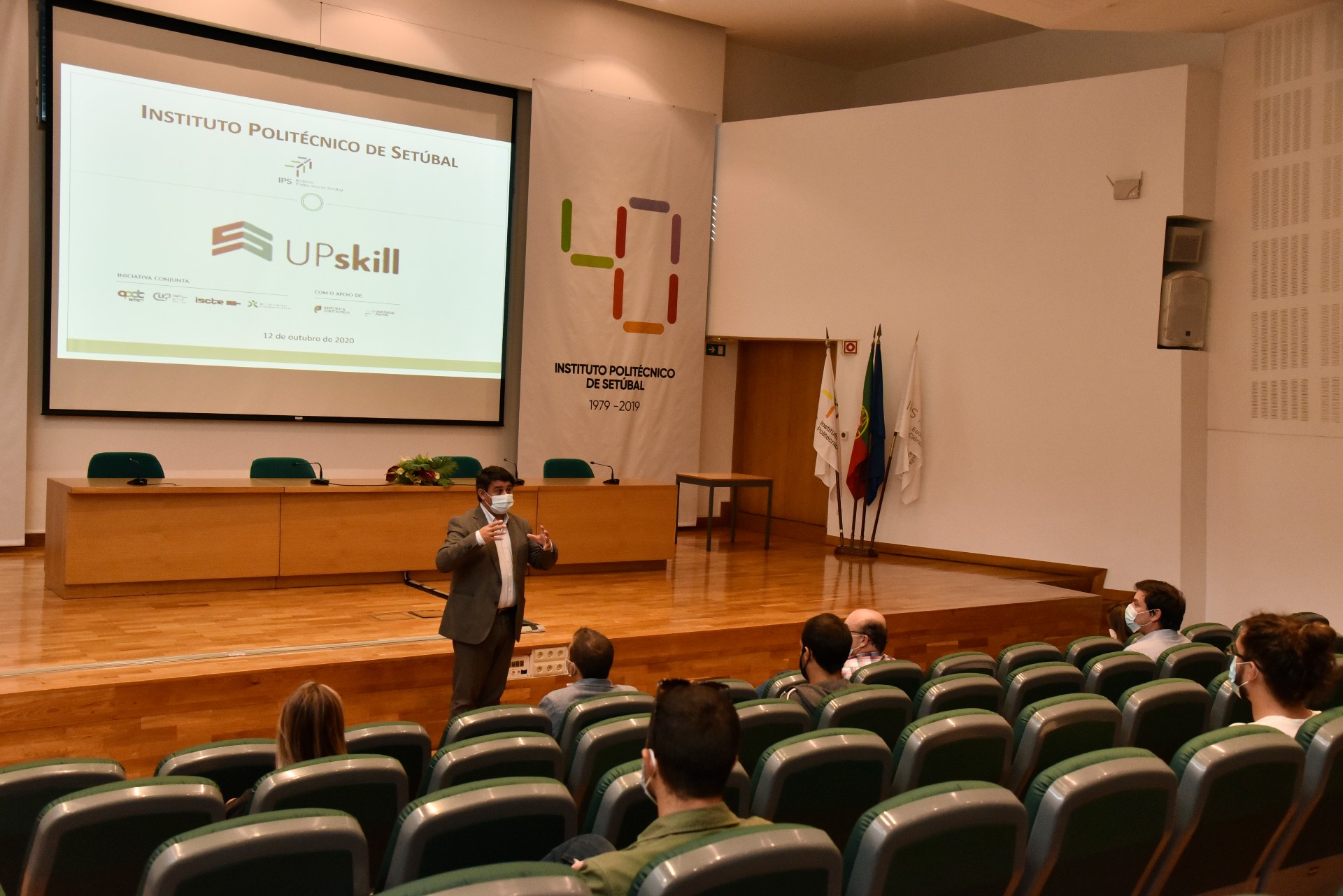 Politécnico de Setúbal reconverte profissionais na área das TIC