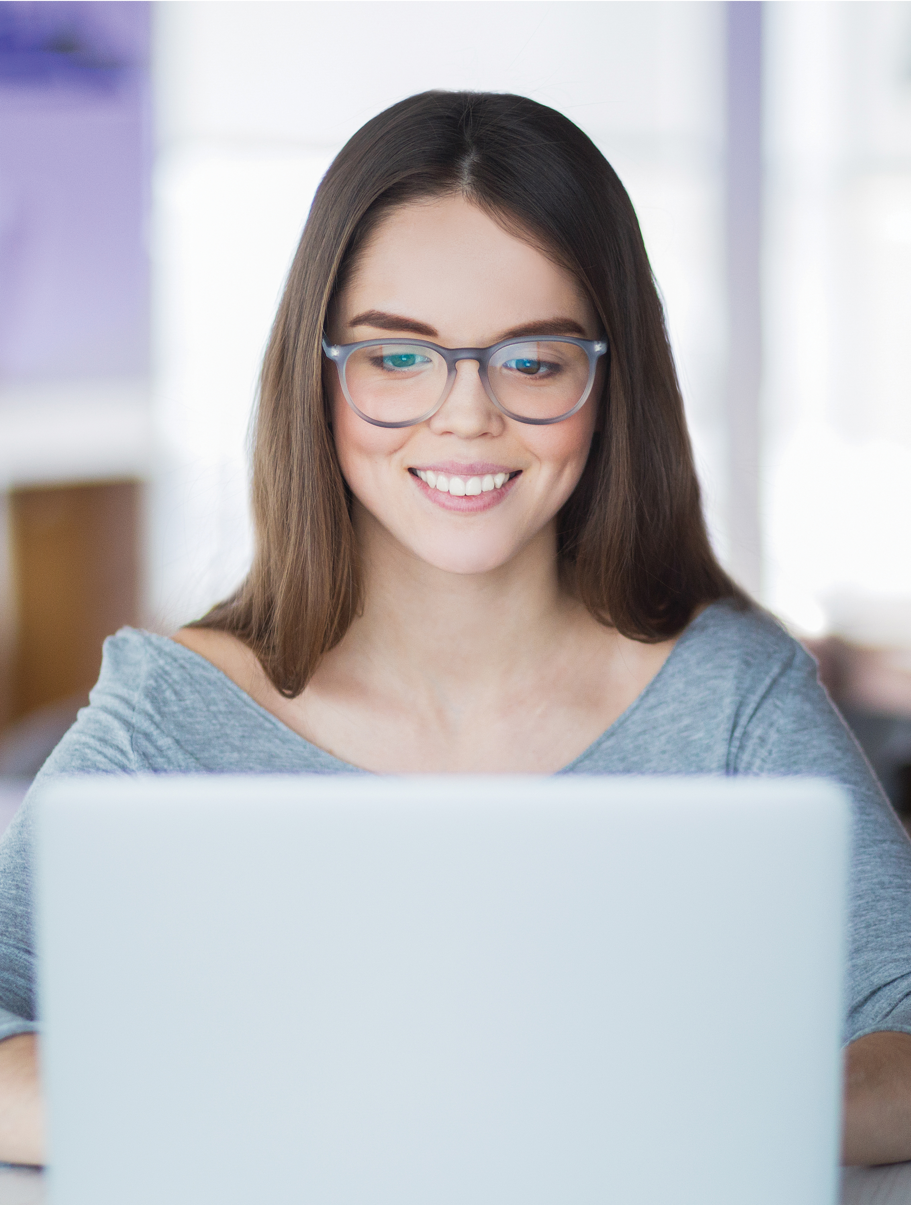 Oito dicas para  encarares o ensino a distância com um sorriso  no rosto