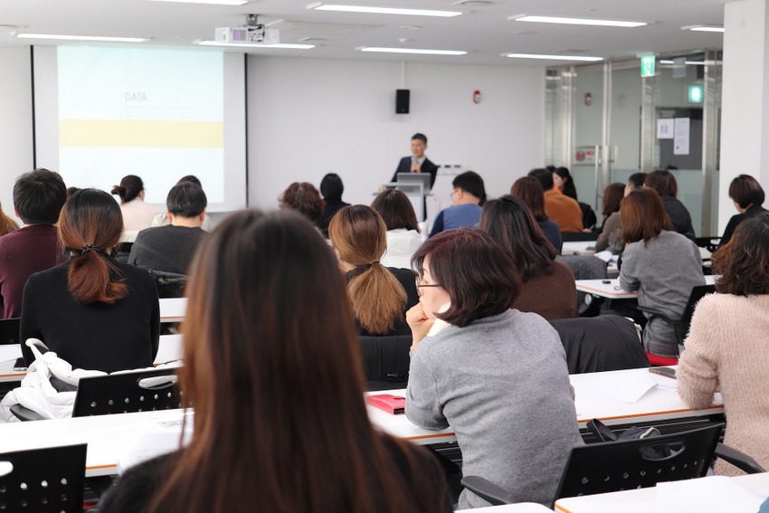 Mais de cinco mil professores apresentaram baixa desde o início das aulas