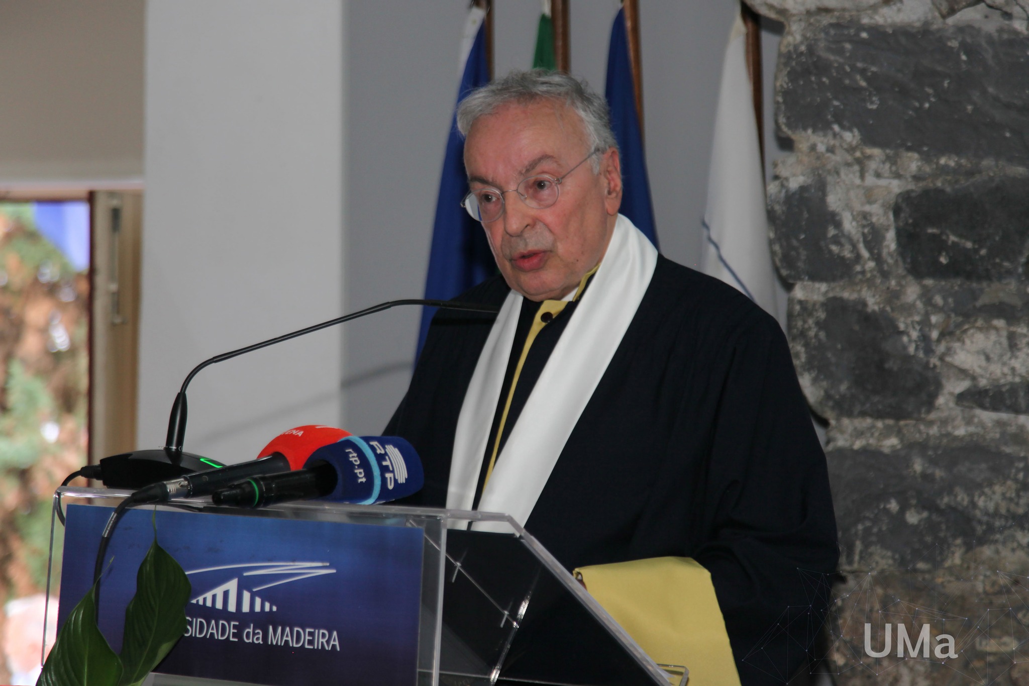 Reitor da Universidade da Madeira toma posse para segundo mandato
