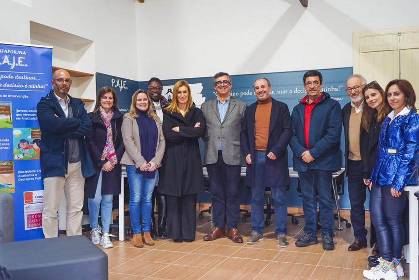 Plataforma de Apoio a Jovens (Ex)Acolhidos com inauguração em Coimbra